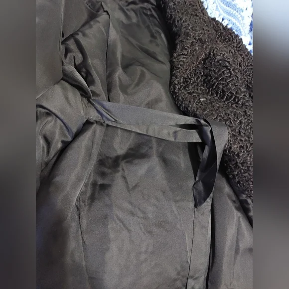 SOLD - Vintage Black Persian Fur Midi Coat - Medium - Excellent condition - Picture 10 of 10